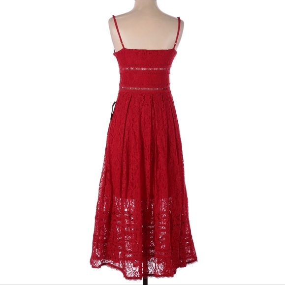 NSR RED DRESS - Picture 2 of 2